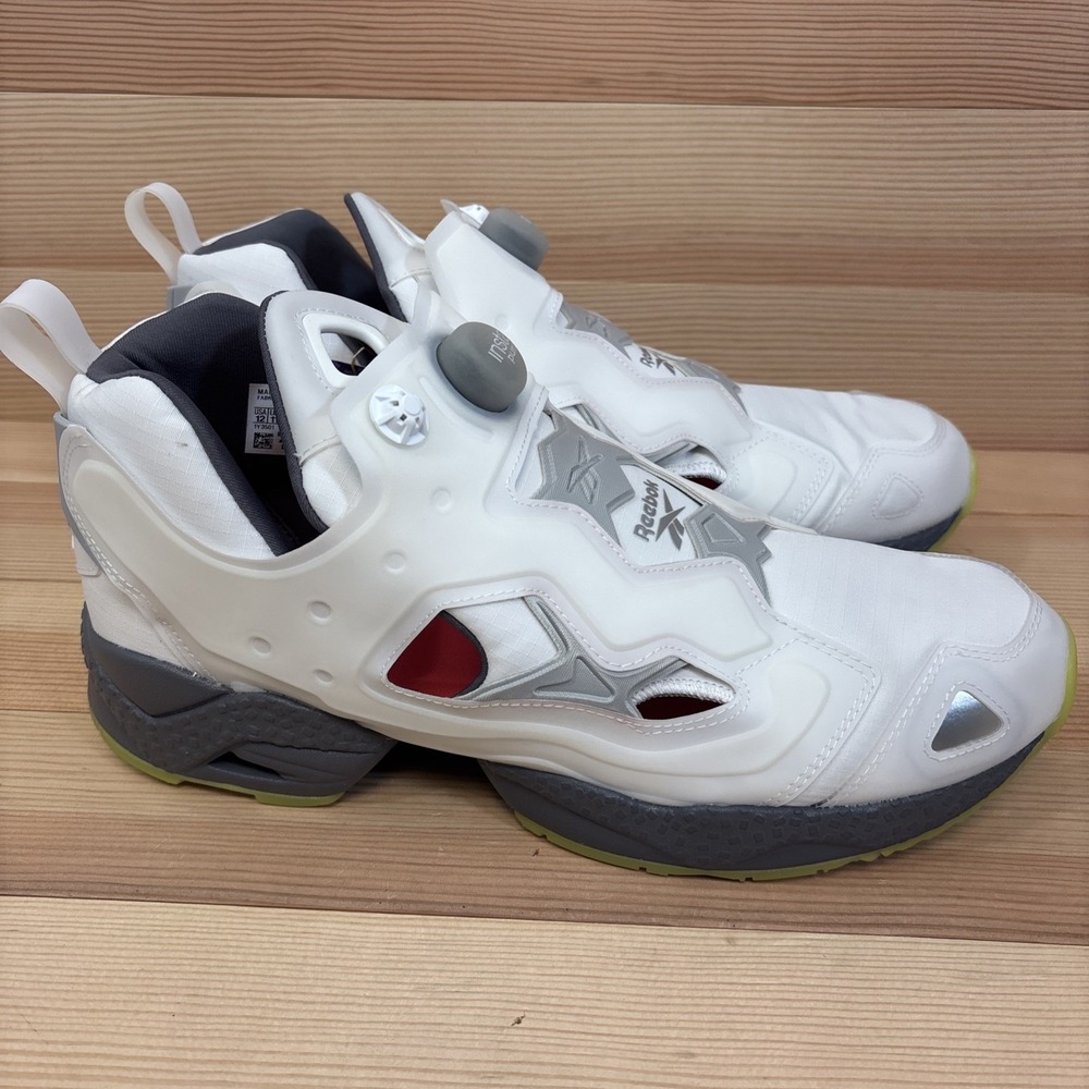 Reebok Men's Instapump Fury 95 White Glow in the Dark Size 12 Sneakers Pump